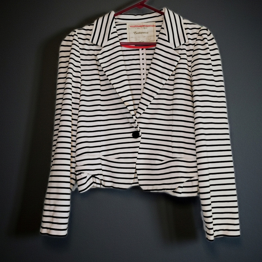 Anthropologie Cartonnier Spinnaker Black and White Striped Cropped Blazer